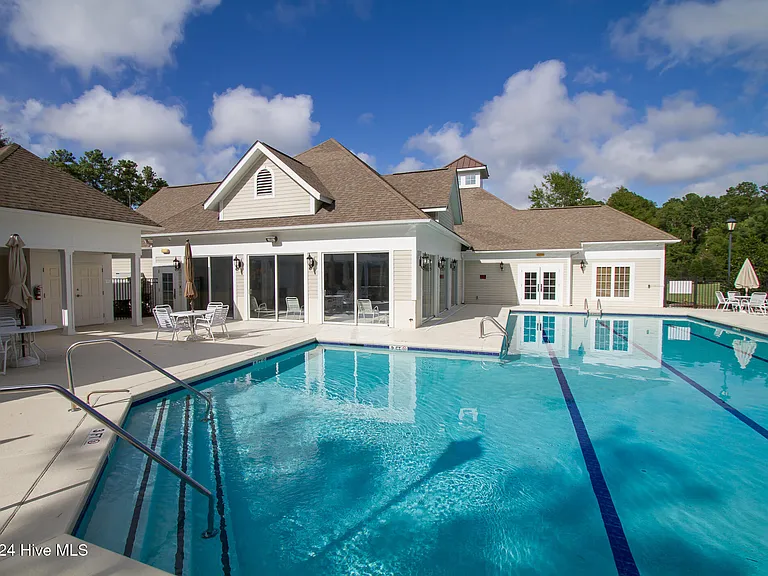 601 Creekway Cir SE — Photo 29