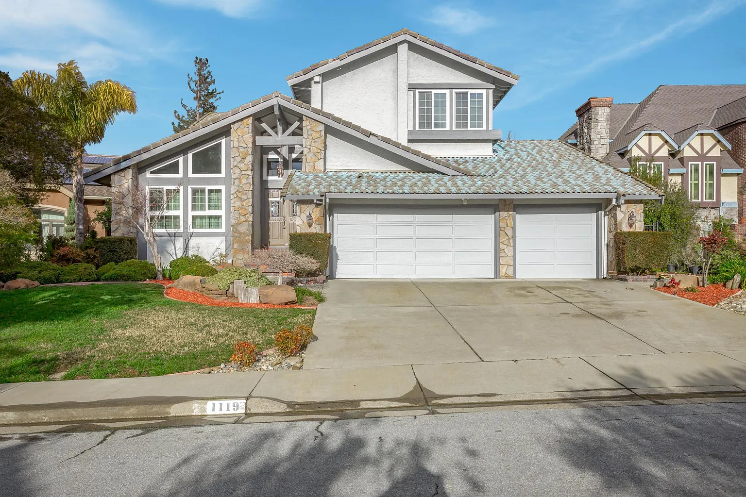 1119 Carnforth Ct photo 1
