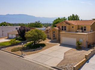 3200 May Cir SE, Rio Rancho, NM 87124