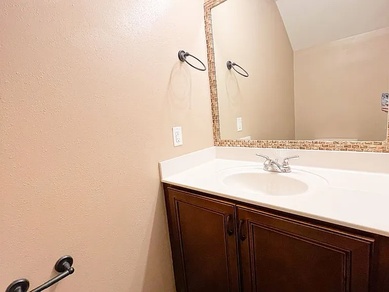 2276 McCormick Ln #C — Photo 9