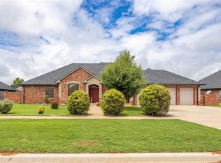 3417 Lyle Rd, Weatherford, OK 73096