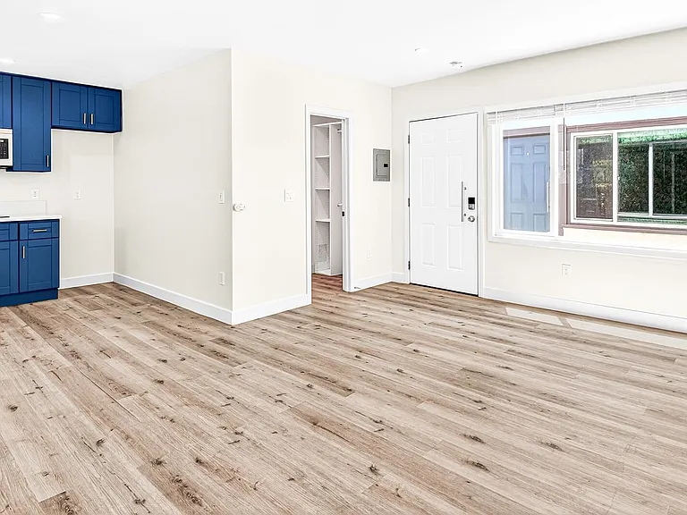 1208 Daisy Avenue — Photo 11