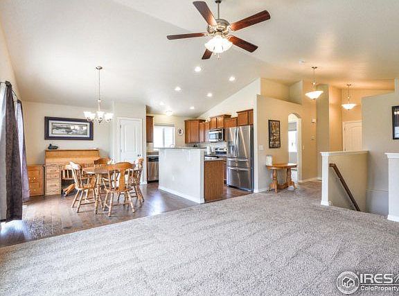 4th image of 13589 Mustang Dr
