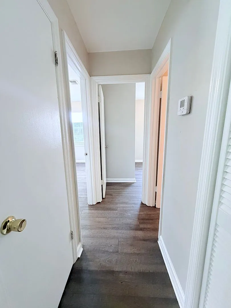 2 BR/ 1 BA Home — Photo 4