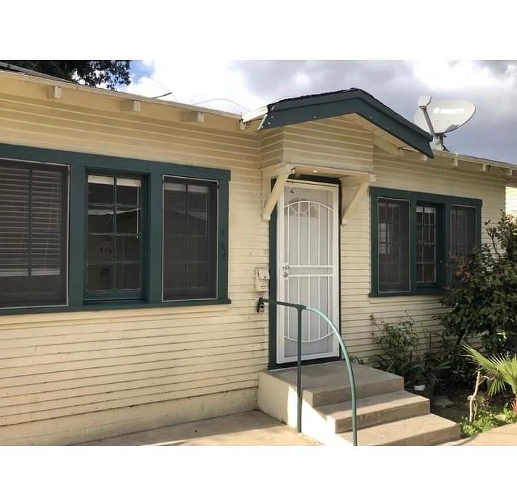 1st image of 487 E Kingsley Ave
