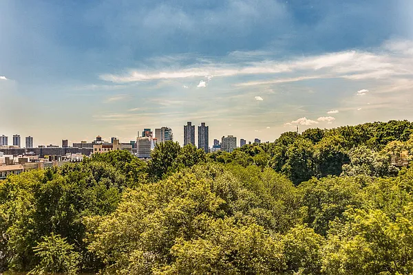 Rented by Keller Williams NYC | media 30