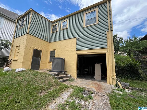 2nd image of 1617 Bush Blvd