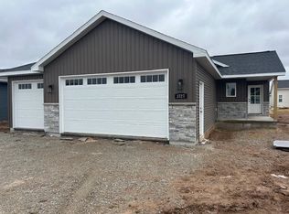 3727 E Callalilly Ln, Appleton, WI 54913