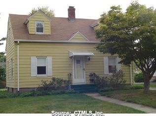 111 Wilfred St, West Hartford, CT 06110
