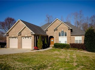 3215 Old Mountain Rd, Trinity, NC 27370