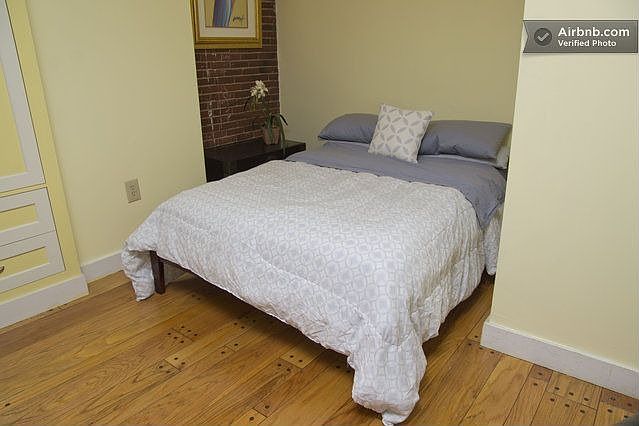 2nd bedroom