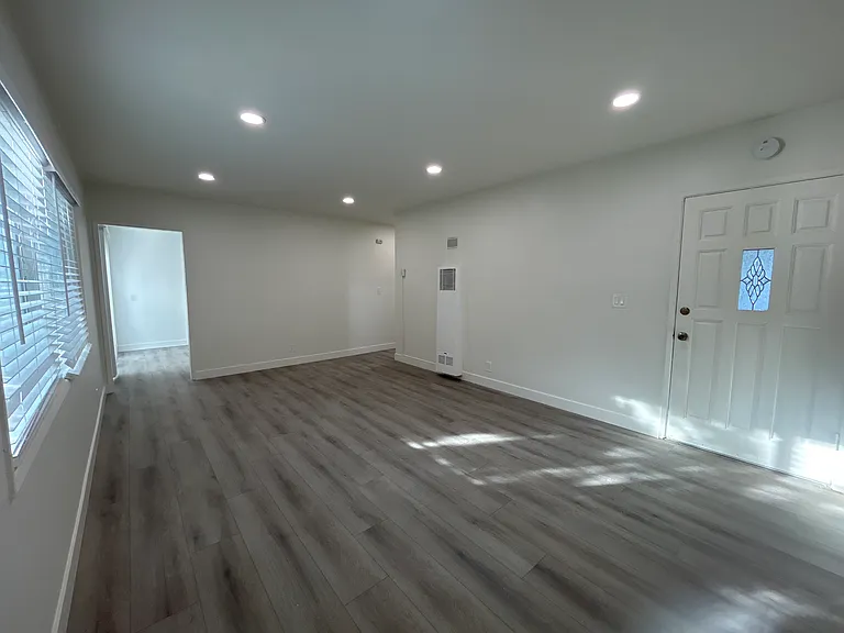 309 Calle Miramar #E — Photo 5