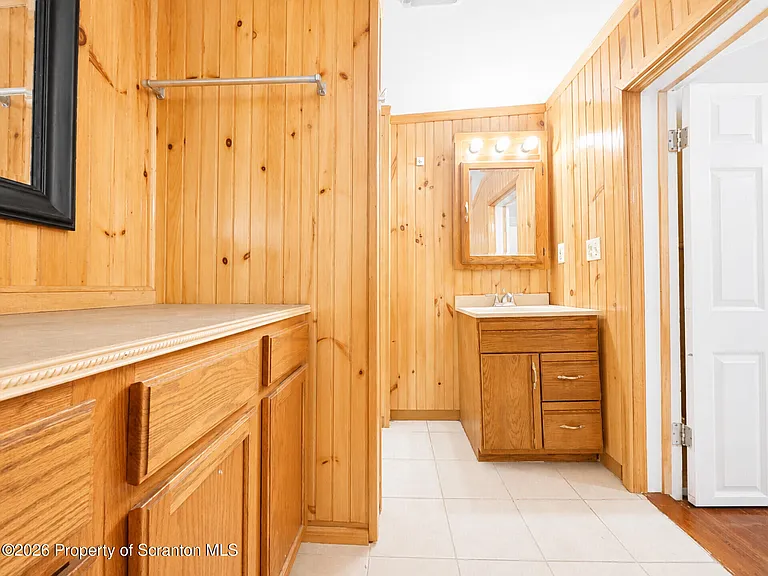 605 Spring St #1 — Photo 11
