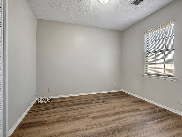 710 Rachels Trl — Photo 8