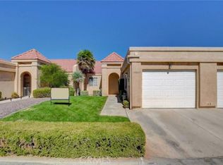 19062 Primrose Ln, Apple Valley, CA 92308