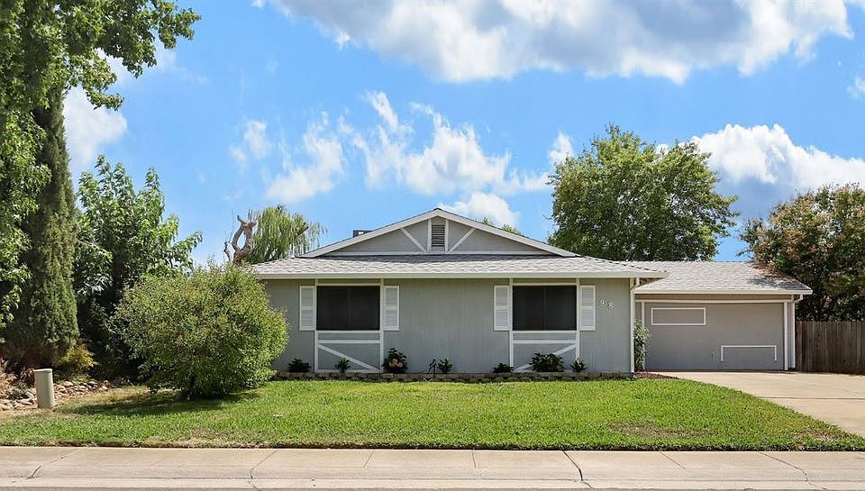 1st image of 98 Wildflower Dr