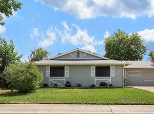 98 Wildflower Dr, Galt, CA 95632