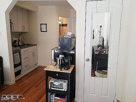 Rented by Point NYC | media 8