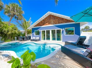 5610 Guava St, Holmes Beach, FL 34217
