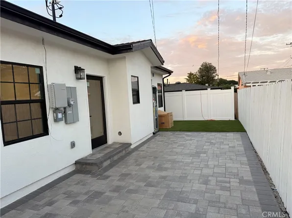 25109 1/2 Fourl Rd, Newhall, CA 91321