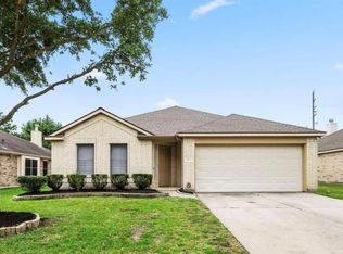 17627 Memorial Falls Dr, Tomball, TX 77375