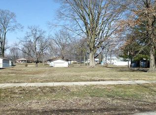 418 9th St, Lincoln, IL 62656