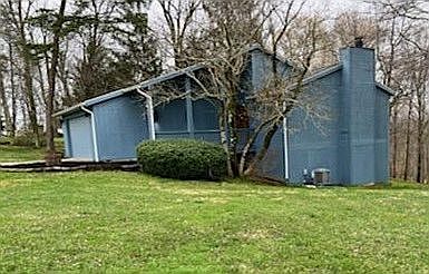 1st image of 20 Greenwood Cir