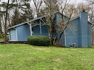 20 Greenwood Cir, Marietta, OH 45750