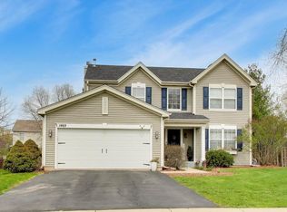 1469 Waterside Dr, Bolingbrook, IL 60490