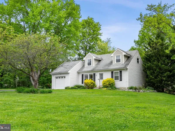 102 Kirkcaldy Dr, Elkton, MD 21921