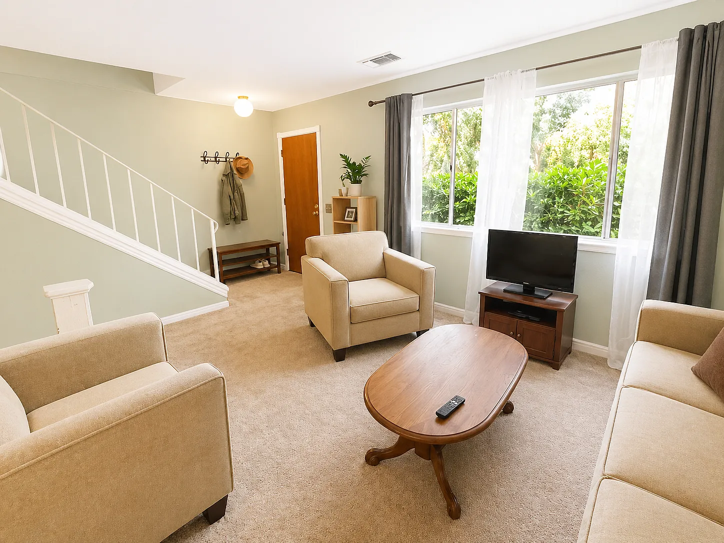 3 bed, 1.5 bath, 1216 sqft, $2,650 — Photo 4