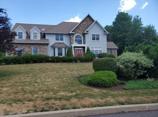 124 Wakefield Rd, Shavertown, PA 18708