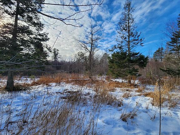 5th image of 698 Stream Road