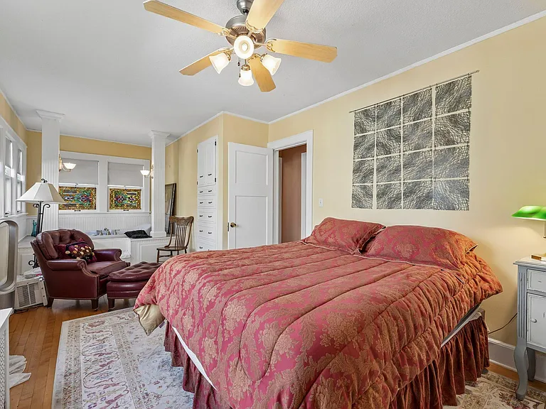 1771 James Ave S #1 — Photo 17