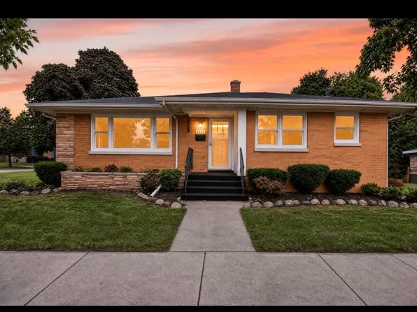 2320 51st St, Kenosha, WI 53140