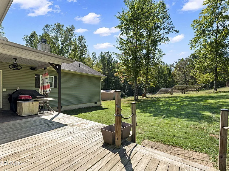 135 Lake Overlook Dr — Photo 20