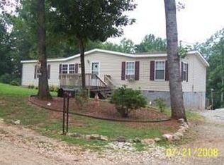 94 Rue Napoleon, Lavonia, GA 30553