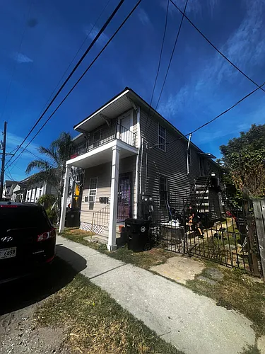 2717 Marais St Photo 1