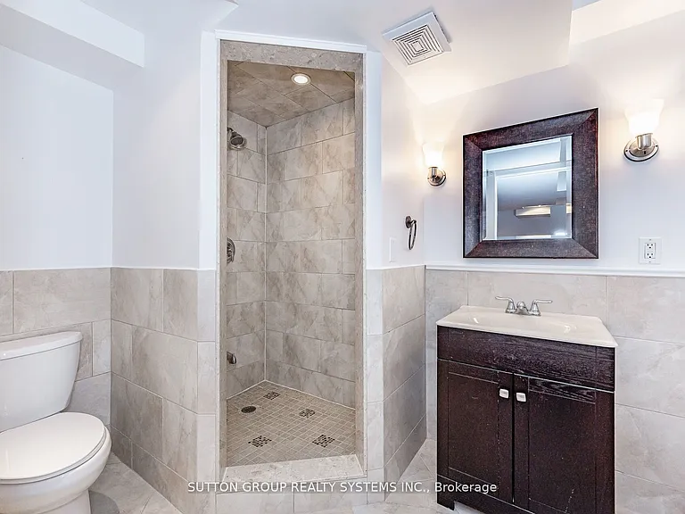 1152 Riddell Cres — Photo 28