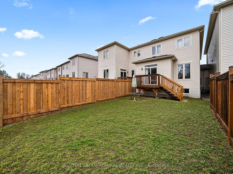 23 Greenwood Dr — Photo 35