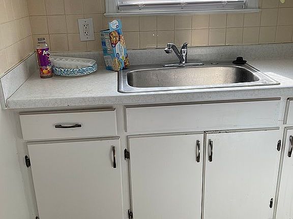 4th image of 13367 S Norfolk Ct #281