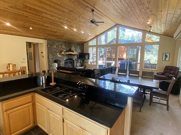 3rd image of 2346 Highlands Dr