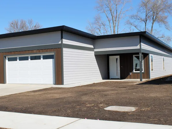 3219 W 3rd St, Spencer, IA 51301