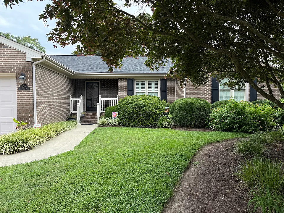 109 Beechwood Dr