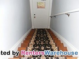 5th image of 2539 2nd St NE