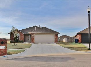 3220 Texarkana Ct, Yukon, OK 73099