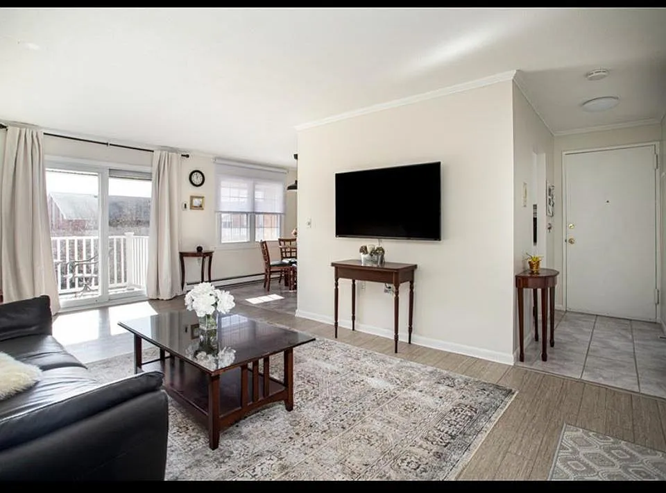 Living Room 3