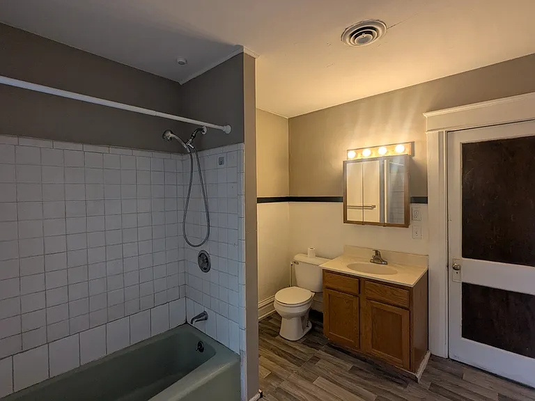 412 W Cesar E Chavez Ave #2 — Photo 16