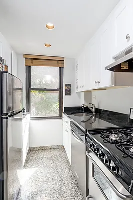 Rented by Level Group | media 6