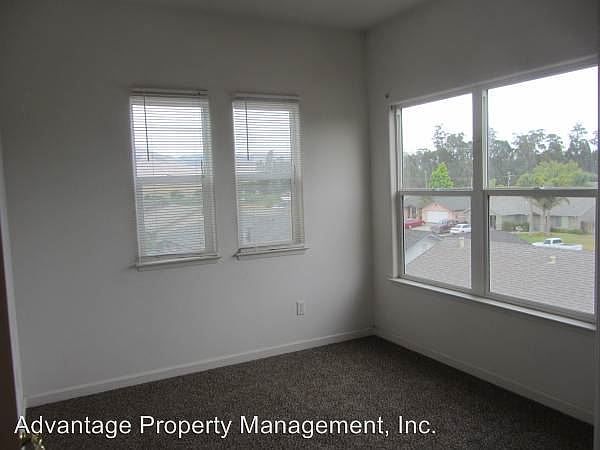 2nd image of 556 Margie Pl